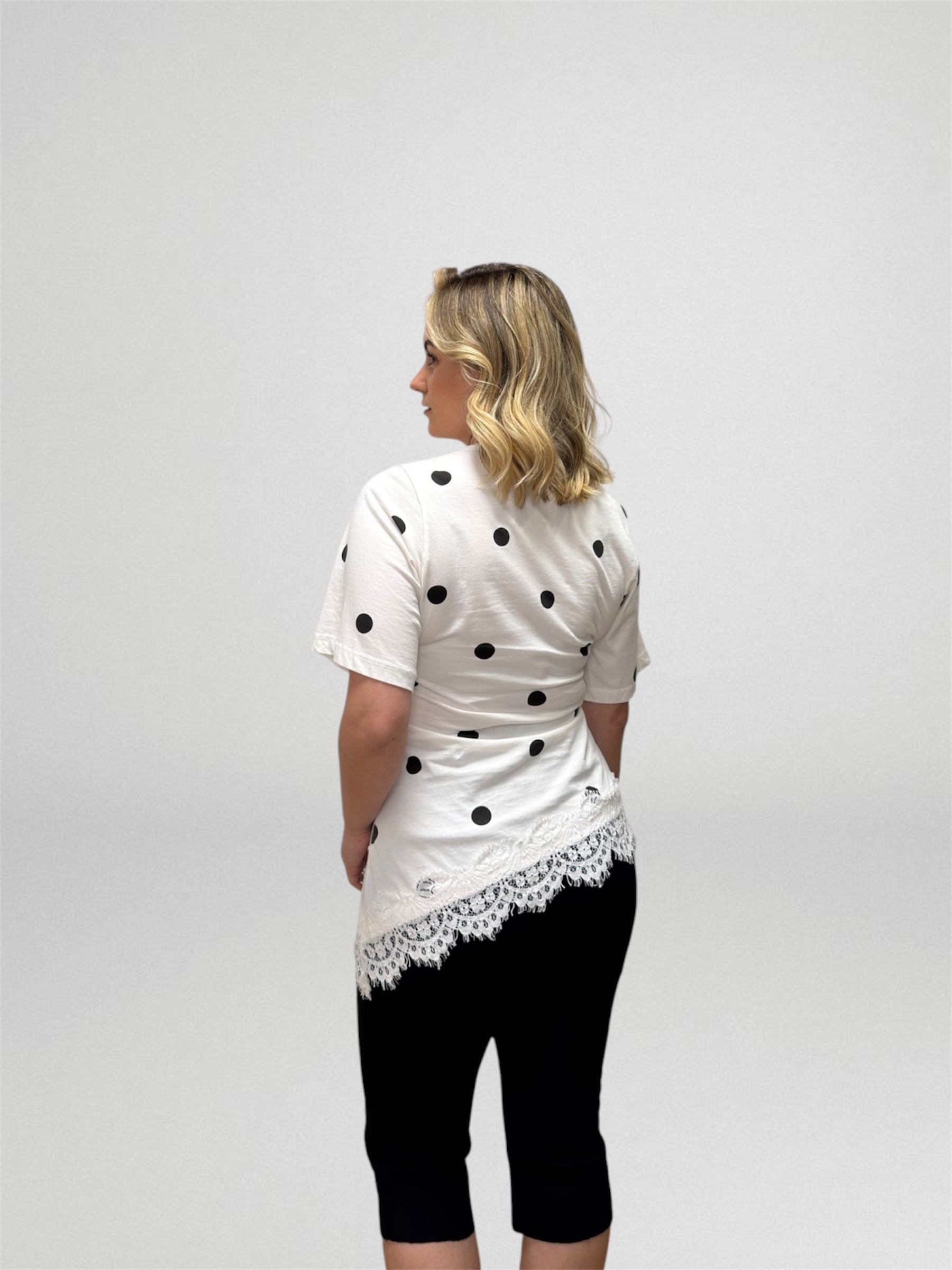 T-SHIRT DOTS