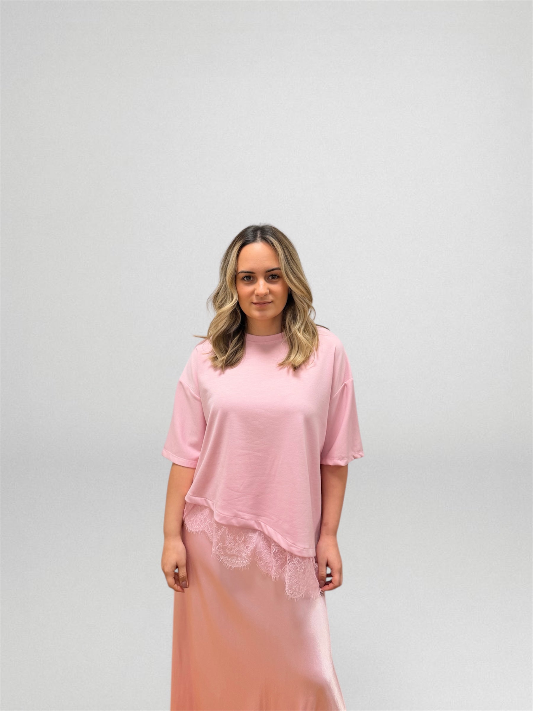 T-SHIRT LACE